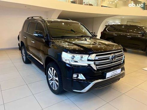 Toyota Land Cruiser 2015 - фото 2