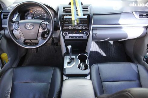 Toyota Camry 2014 - фото 20