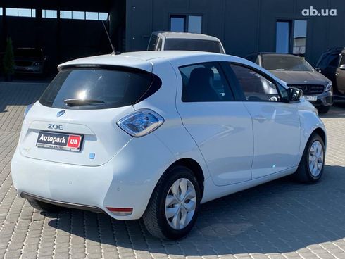 Renault Zoe 2015 белый - фото 8