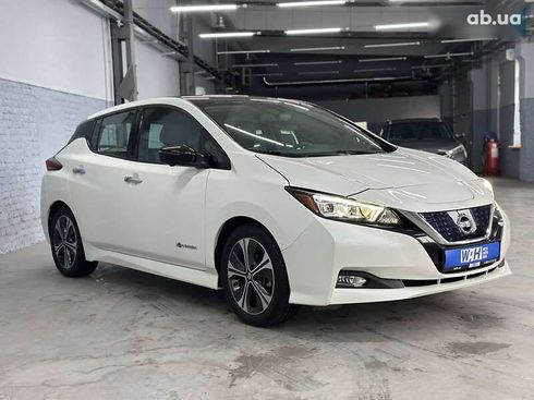 Nissan Leaf 2019 - фото 8