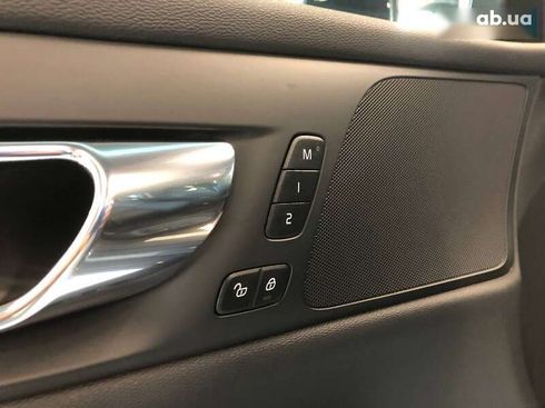 Volvo V60 2021 - фото 21