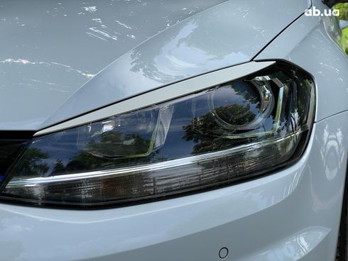 Volkswagen e-Golf 2017 белый - фото 7