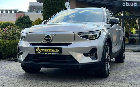Volvo XC40 2022 - фото 3