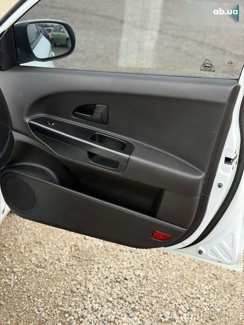 Kia Cee'd 2010 - фото 16