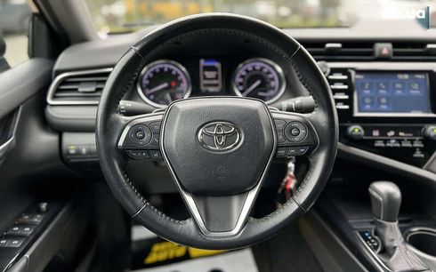 Toyota Camry 2019 - фото 16