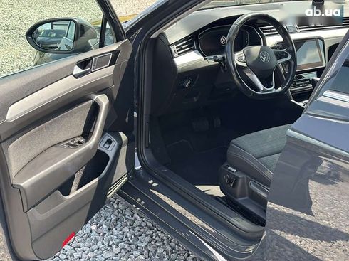 Volkswagen Passat 2021 - фото 18