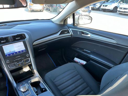 Ford Fusion 2019 серый - фото 32