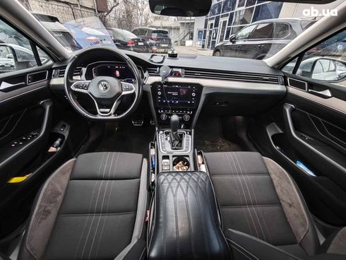 Volkswagen passat alltrack 2020 белый - фото 19