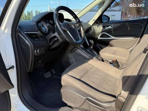 Opel Zafira 2015 - фото 21