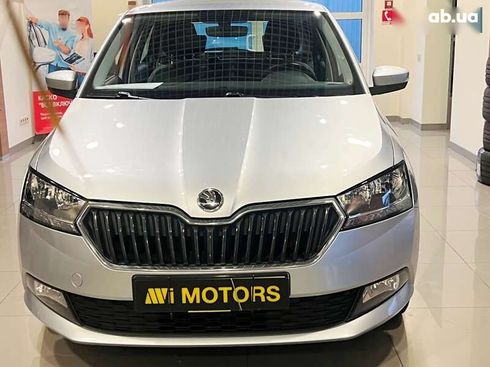 Skoda Fabia 2020 - фото 5