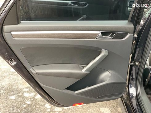 Volkswagen Passat 2017 черный - фото 18
