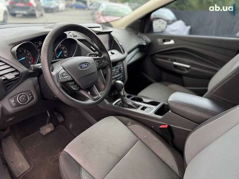 Ford Escape 2017 - фото 15