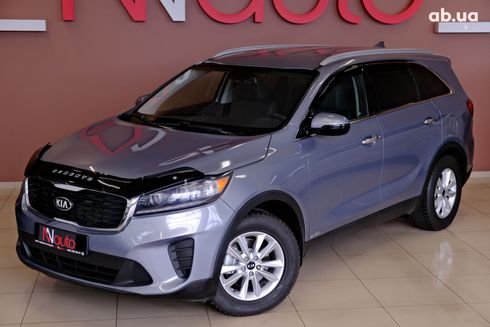 Kia Sorento 2019 серый - фото 2
