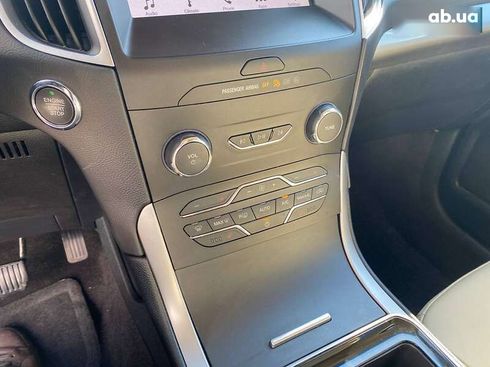 Ford Edge 2019 - фото 18