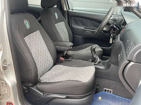 Skoda Octavia 2004 - фото 10