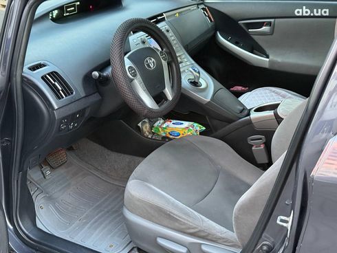 Toyota Prius 2014 серый - фото 10