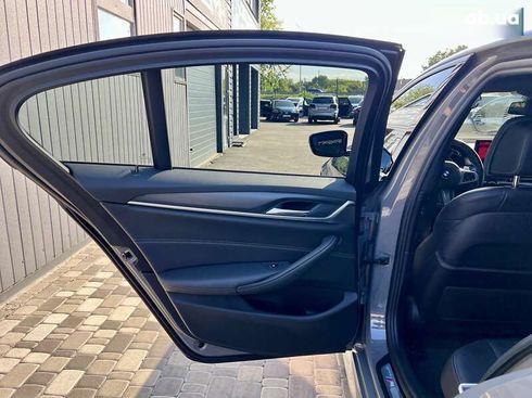 BMW 5 серия 2020 - фото 26