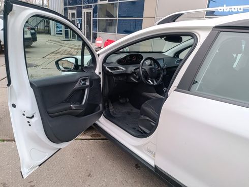 Peugeot 2008 2017 белый - фото 69