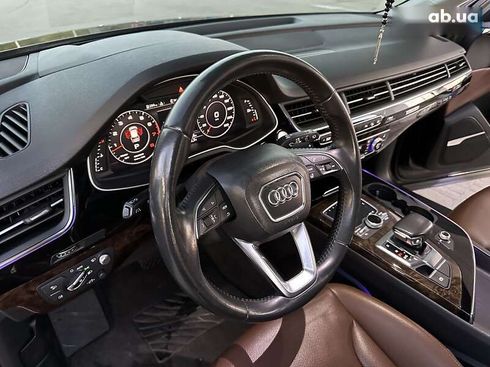 Audi Q7 2017 - фото 19