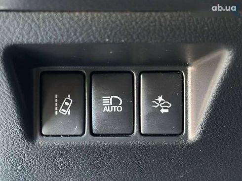 Toyota Yaris 2018 - фото 25