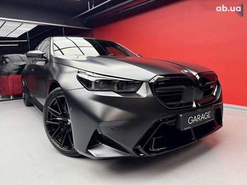 BMW M5 2025 - фото 9