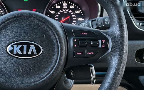 Kia Sedona 2016 - фото 12