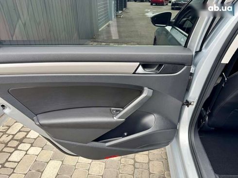 Volkswagen Passat 2020 - фото 20
