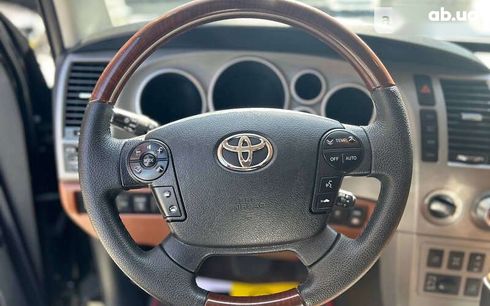Toyota Sequoia 2013 - фото 12