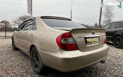 Toyota Camry 2004 - фото 5