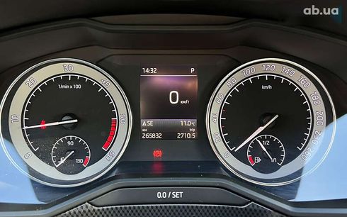 Skoda Superb 2018 - фото 14