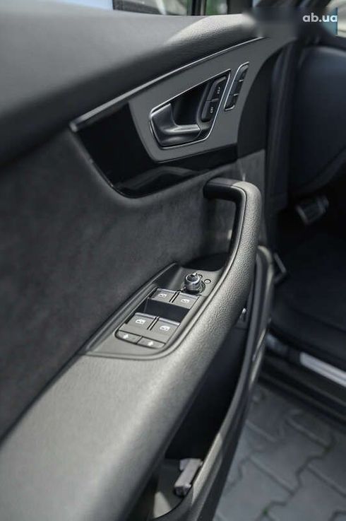 Audi Q7 2018 - фото 29