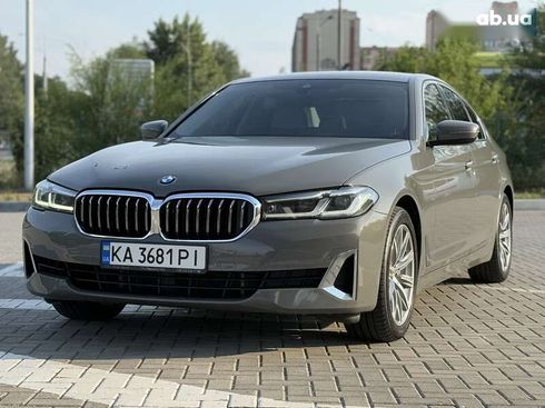 BMW 5 серия 2021 - фото 25