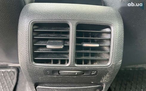Volkswagen Golf 2010 - фото 15