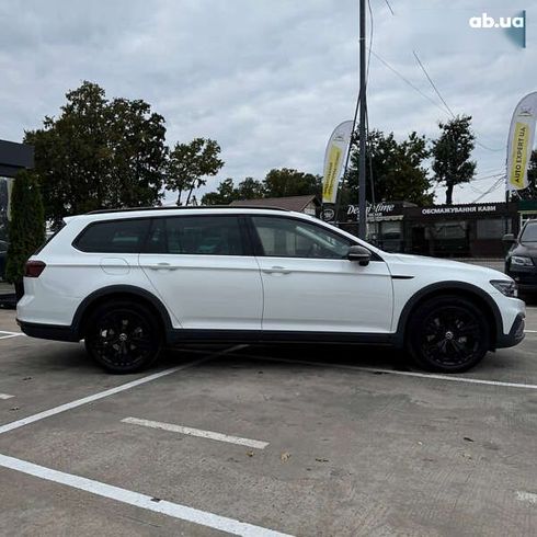 Volkswagen passat alltrack 2021 - фото 2