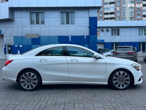 Mercedes-Benz CLA-Класс 2018 белый - фото 8