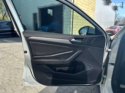 Volkswagen Jetta 2018 - фото 8