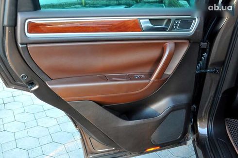 Volkswagen Touareg 2011 - фото 21