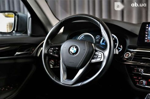 BMW 5 серия 2017 - фото 16