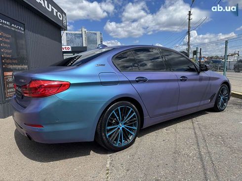 BMW 5 серия 2018 - фото 7