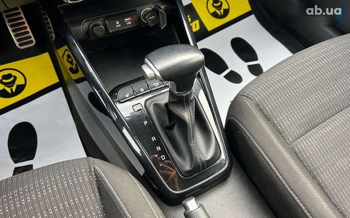 Kia Stonic 2018 - фото 18