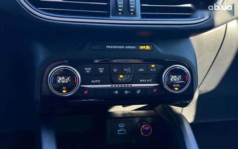 Ford Escape 2021 - фото 17