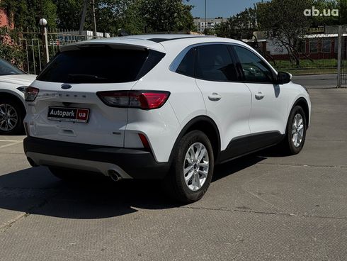 Ford Escape 2021 белый - фото 7