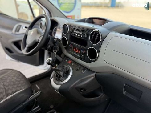 Peugeot Partner 2012 - фото 28