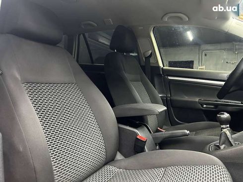 Volkswagen Golf 2010 - фото 11