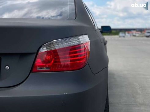 BMW 5 серия 2004 - фото 8