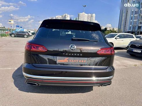 Volkswagen Touareg 2022 - фото 9
