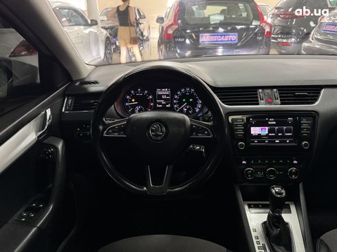 Skoda Octavia 2016 белый - фото 16