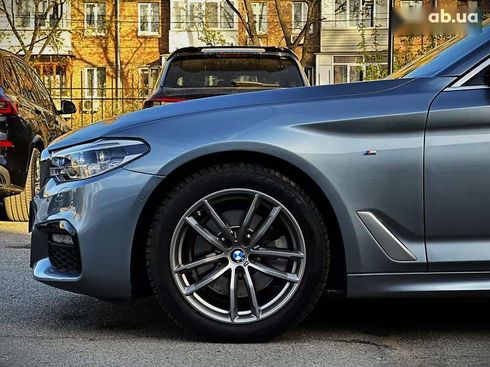 BMW 5 серия 2017 - фото 11