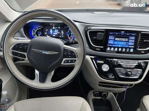 Chrysler Pacifica 2017 - фото 20