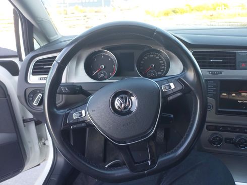 Volkswagen Golf 2015 белый - фото 26